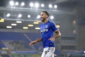 GMS：曼联担忧勒温伤病已暂停接触 仍在谈姆贝莫也可能签大牌中锋