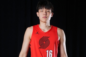 开云-爱游戏-媒体人：杨瀚森在老鹰的试训时间是他接触的所有球队中第二长的