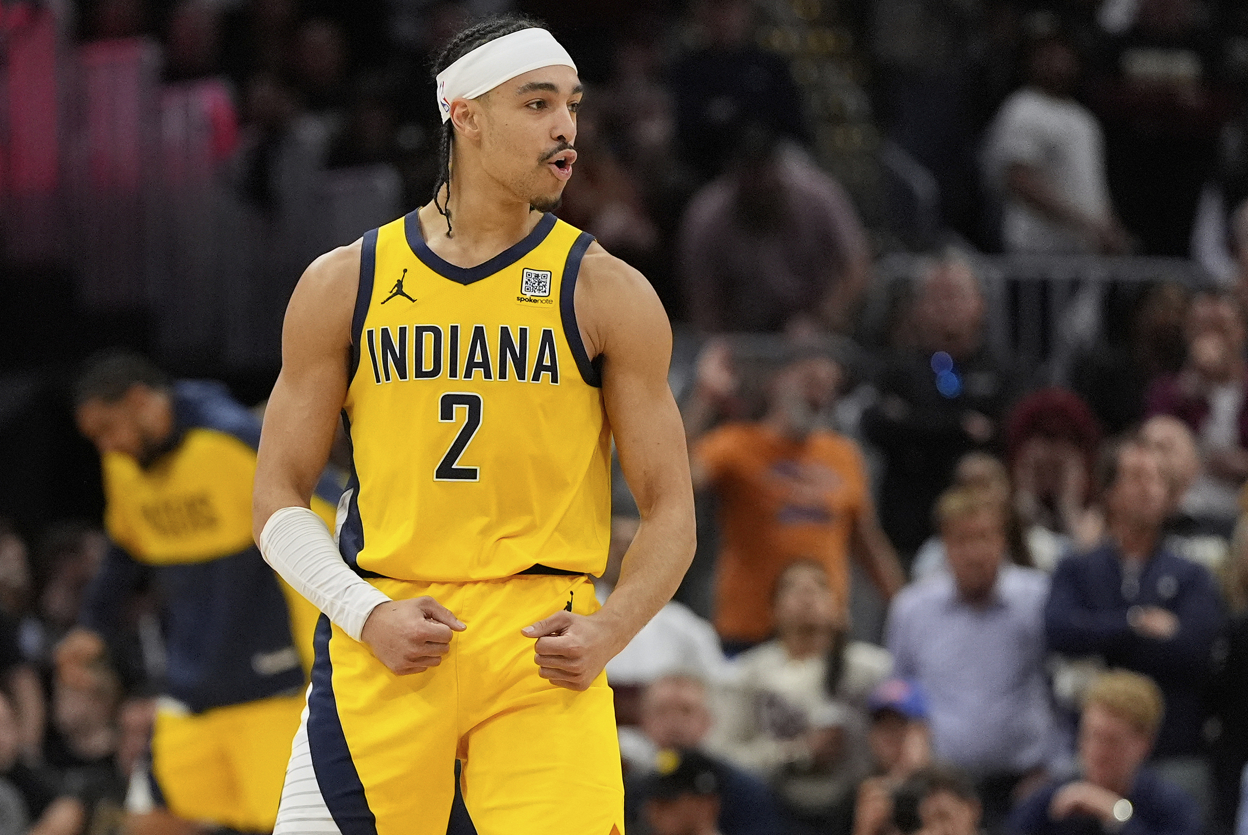 😎变身！近两个赛季内姆布哈德季后赛三分命中率较常规赛均大幅上涨