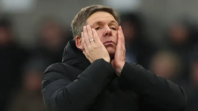 开云登录入口-iNews：曼联对格拉斯纳兴趣未提升，德泽尔比/图赫尔是首选