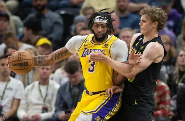 开云-爱游戏-十八般武艺用尽仍难取胜 浓眉：夺冠赛季打4更舒服