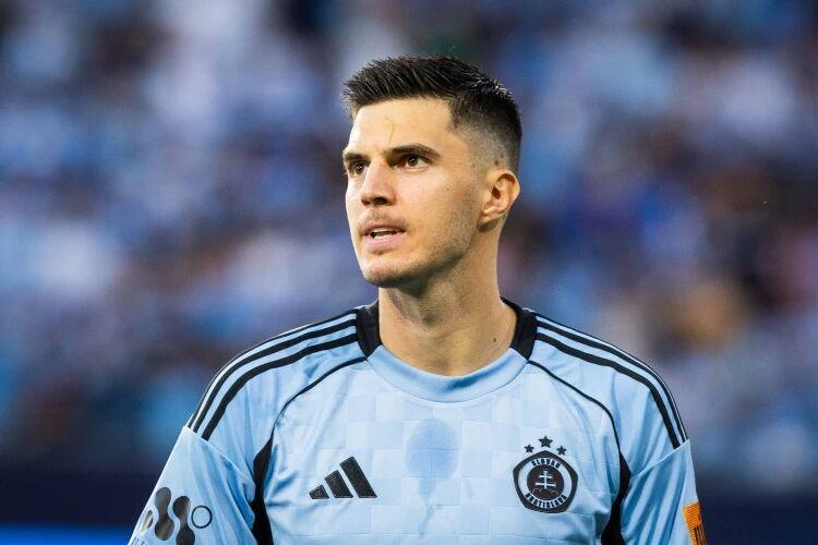 开云登录入口-中超转会动态：罗马诺确认托利奇加盟浙江队，国安新援与球队会合